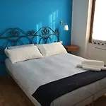 לינה וארוחת בוקר Elleboro 3*